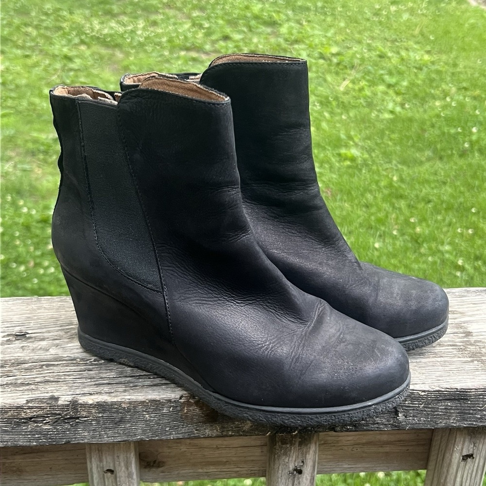 Eric Michael Black Leather Wedge Chelsea Ankle Boots Women's EU 40 Spain - Picture 2 of 7